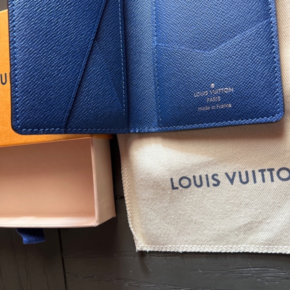 Louis Vuitton compact bi fold wallet - Picture 4 of 4